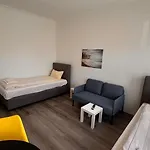 Daire Zentrale 3 Mit Parkplatz Neumünster