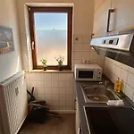 Zentrale 3 Mit Parkplatz