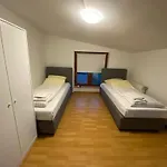 Zentrale 3 Mit Parkplatz Daire *
