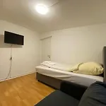 Daire Zentrale 3 Mit Parkplatz Neumünster