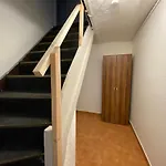 Zentrale 3 Mit Parkplatz Neumünster