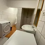 Daire Zentrale 3 Mit Parkplatz Neumünster