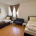 Zentrale 3 Mit Parkplatz Daire *