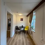 Zentrale 3 Mit Parkplatz Daire