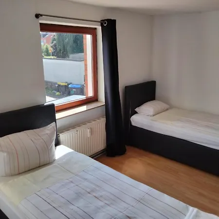 Zentrale 3 Mit Parkplatz Neumünster