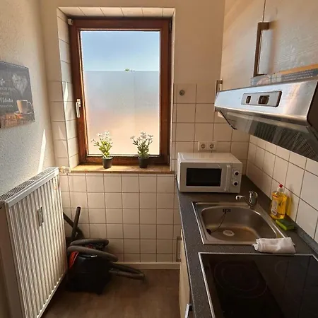 Zentrale 3 Mit Parkplatz