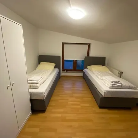 Zentrale 3 Mit Parkplatz Daire *