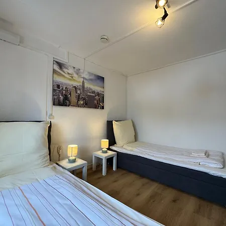 Zentrale 3 Mit Parkplatz *