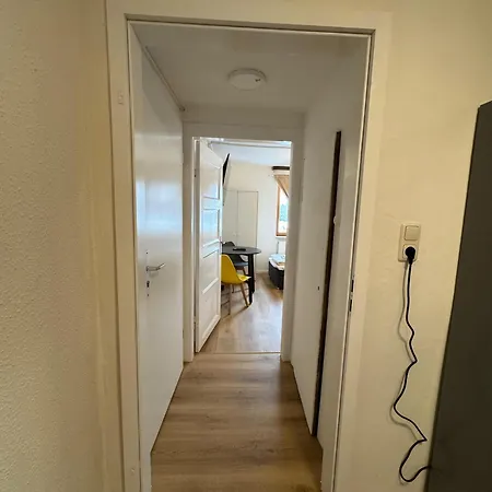 Zentrale 3 Mit Parkplatz * Neumünster