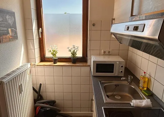 Zentrale 3 Mit Parkplatz
