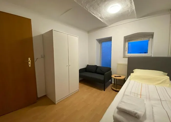 Zentrale 3 Mit Parkplatz *