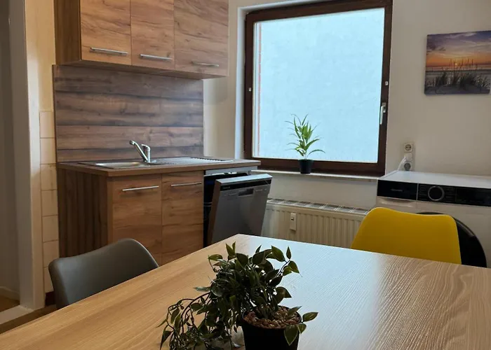 Zentrale 3 Mit Parkplatz Neumünster